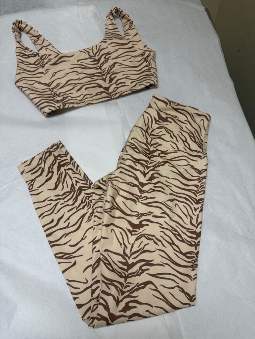 🌟Year of Ours Animal Print Stripe Set ⚡️